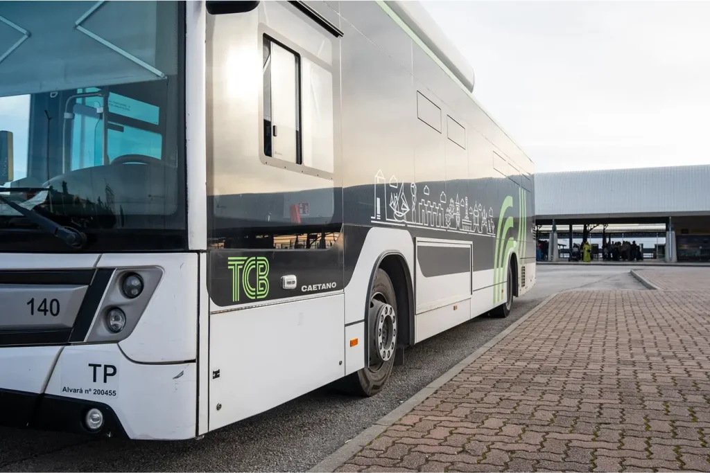 TCB Valores Institucionais. Autocarros